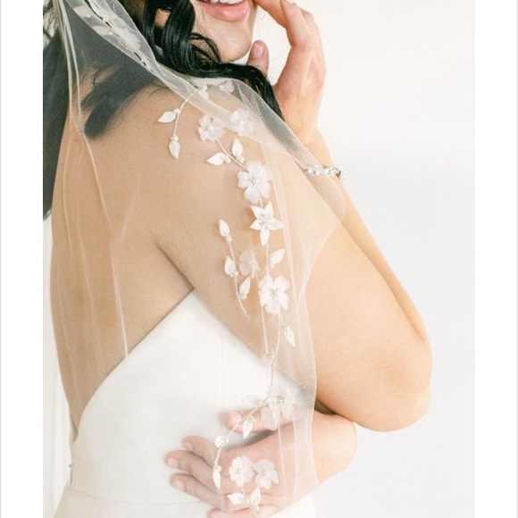 Sara Gabriel Wedding Veil $749 - Picture 3 of 8